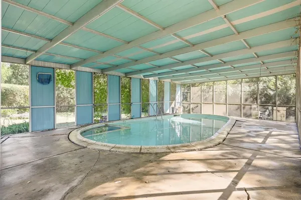 $699,900 | 2044 West Oak Street, Denton, TX 76201