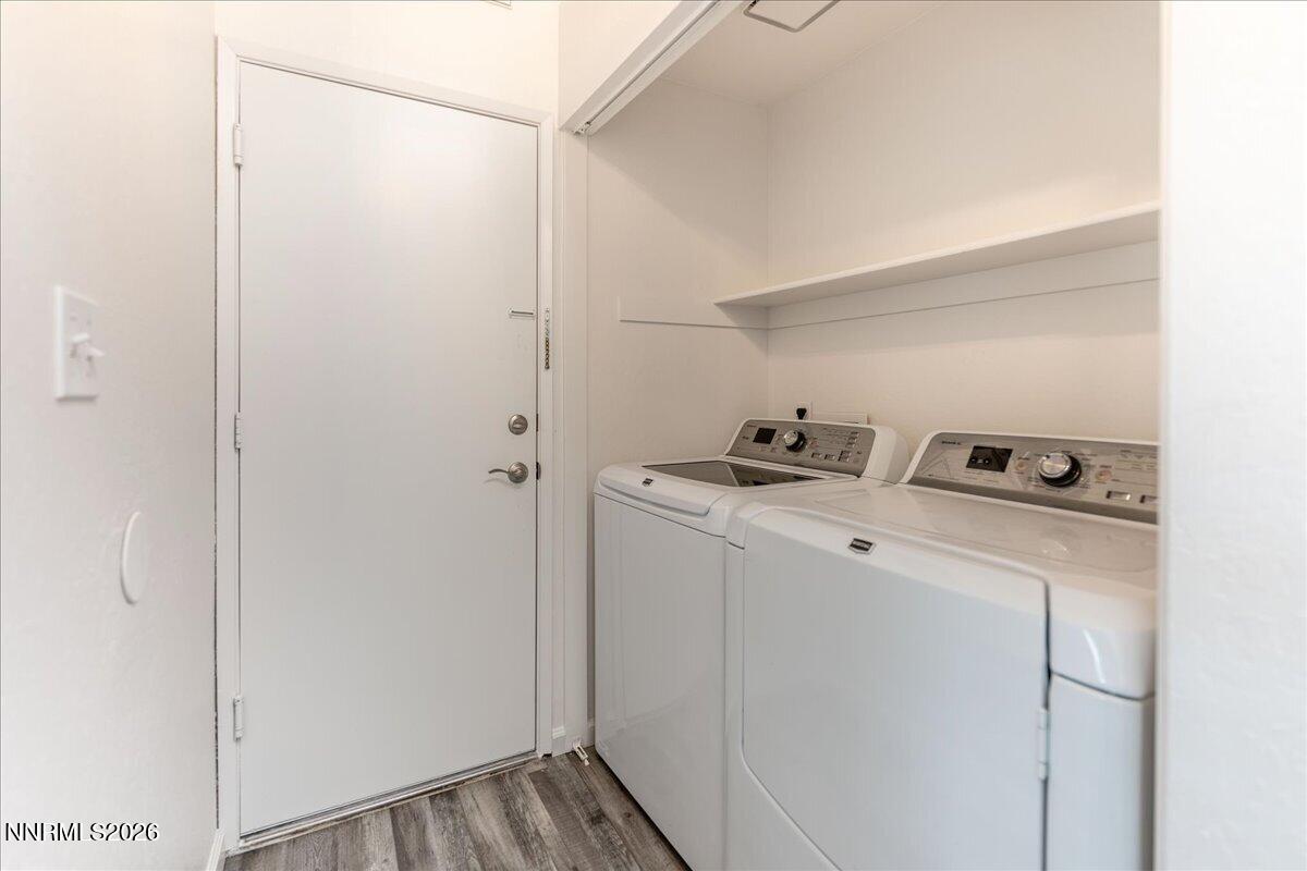 6333 Walnut Creek Road Reno, NV 89523 - Photo 18 of 29 27-Laundry