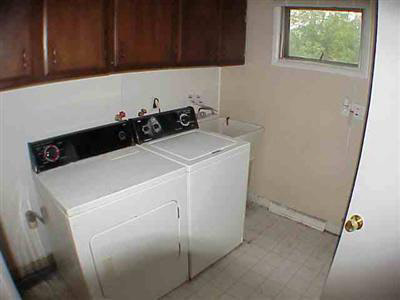 2096 Covert Road Burton, MI 48509 - Photo 10 of 10 20138558-9.JPG