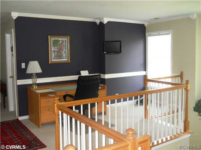 12352 Farrington Road Ashland, VA 23005 - Photo 4 of 7 Other - Open landing area used as office