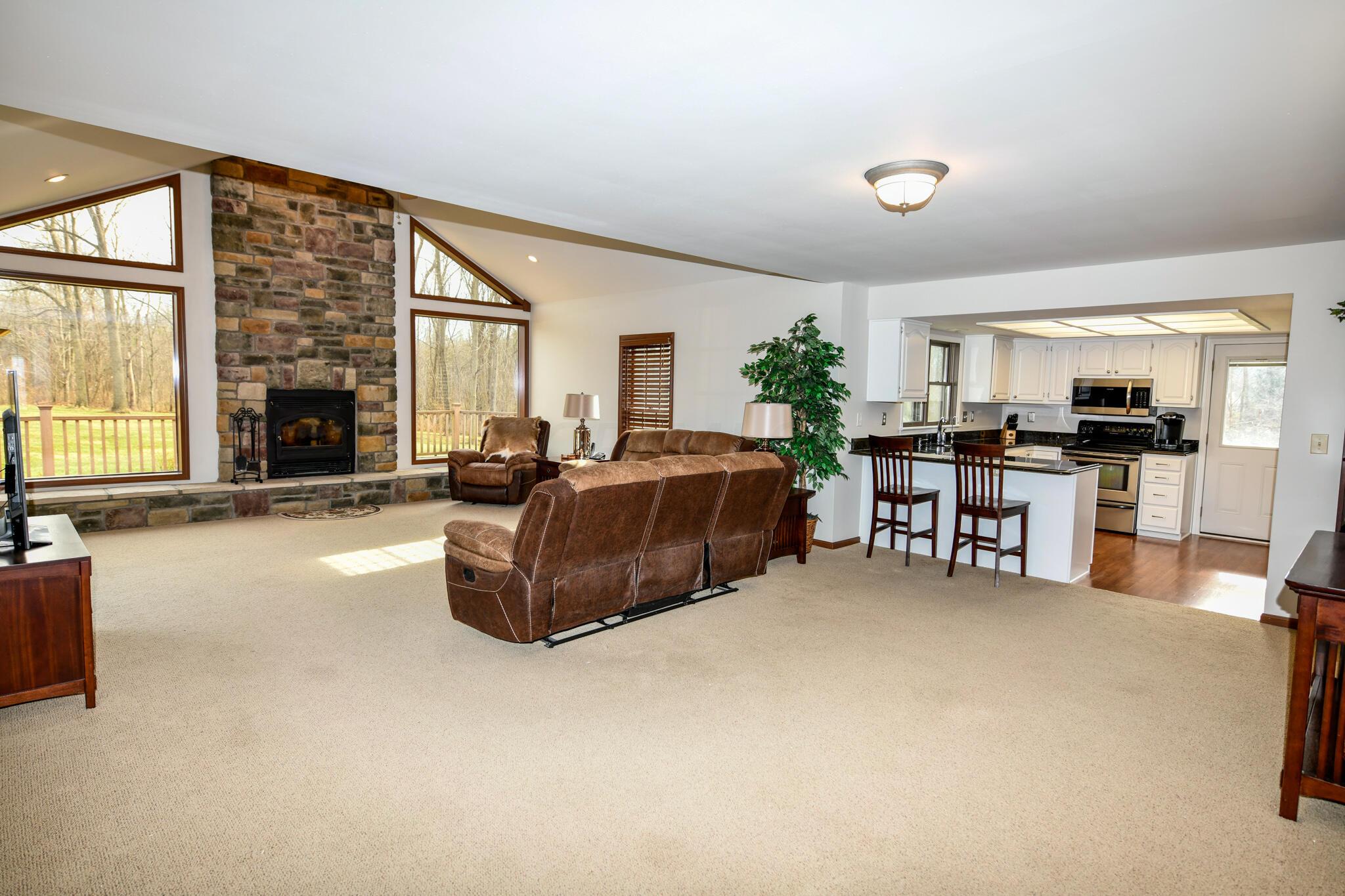 25210 Coder-Holloway Road Raymond, OH 43067 - Photo 17 of 53 Vaulted Great Room: 13.5'x29'