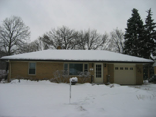 1607 Halsted Road Rockford, IL 61103 - Photo 1 of 11 Gallery Image 1