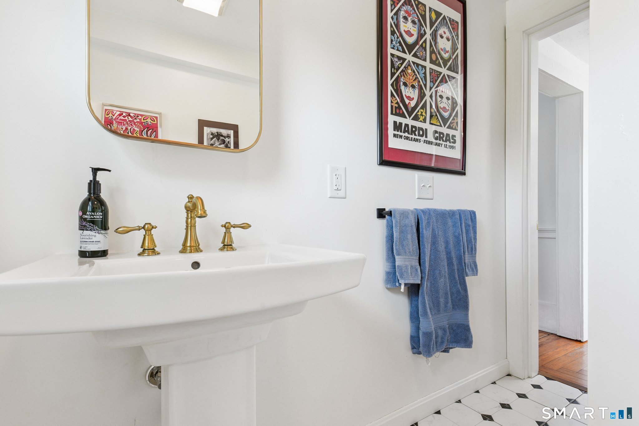 24 Warren Avenue Groton, CT 06355 - Photo 10 of 37