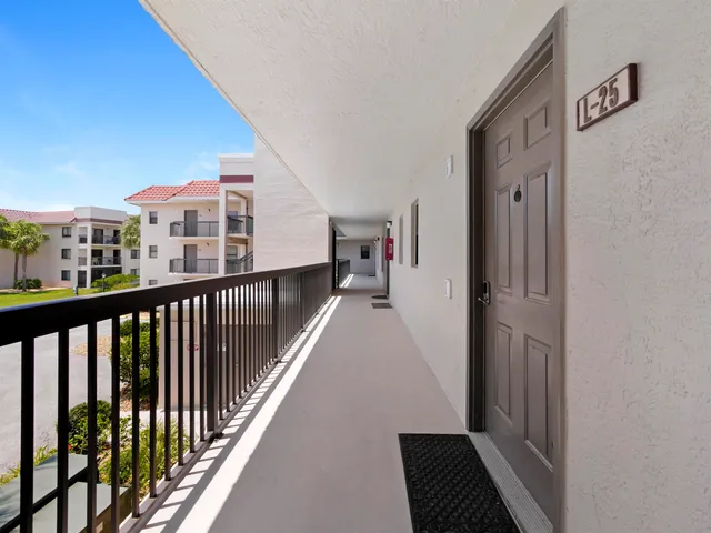 $425,000 | 4250 A1a S L25, St. Augustine, FL 32080