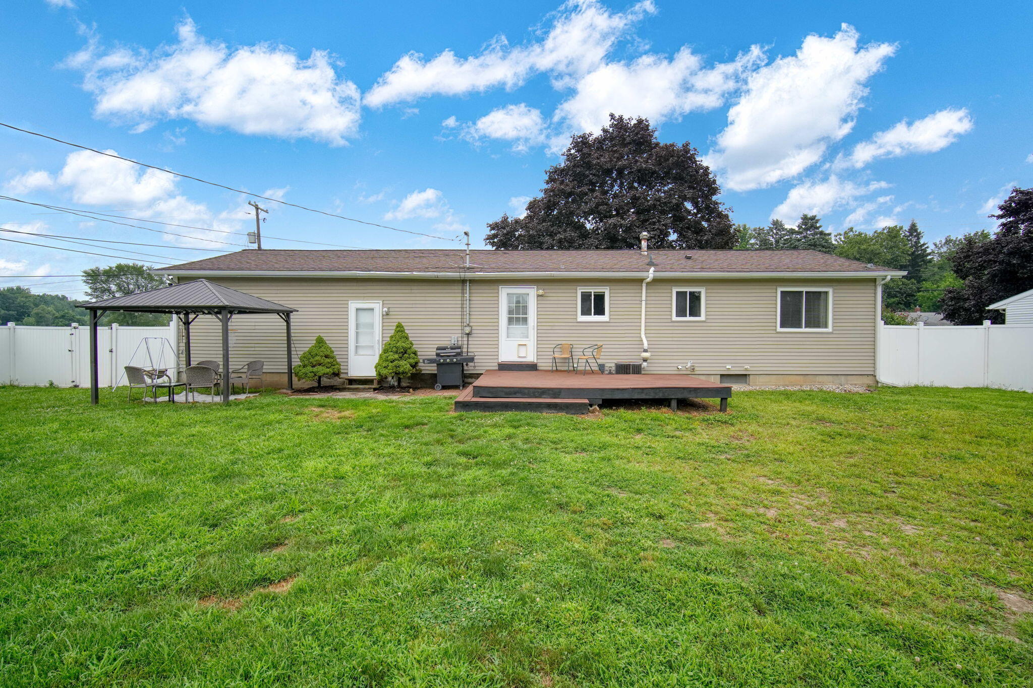 929 Napoleon Road Michigan Center, MI 49254 - Photo 5 of 41 42-web-or-mls-DSC04787_HDR