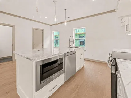 $499,000 | 304 Golden Bell Lane, Fort Worth, TX 76107
