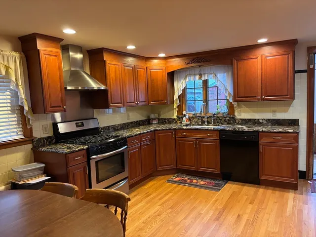 $799,000 | 172 Florence Street, Melrose, MA 02176