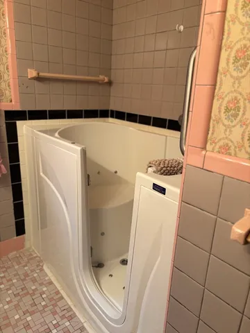 $799,000 | 172 Florence Street, Melrose, MA 02176