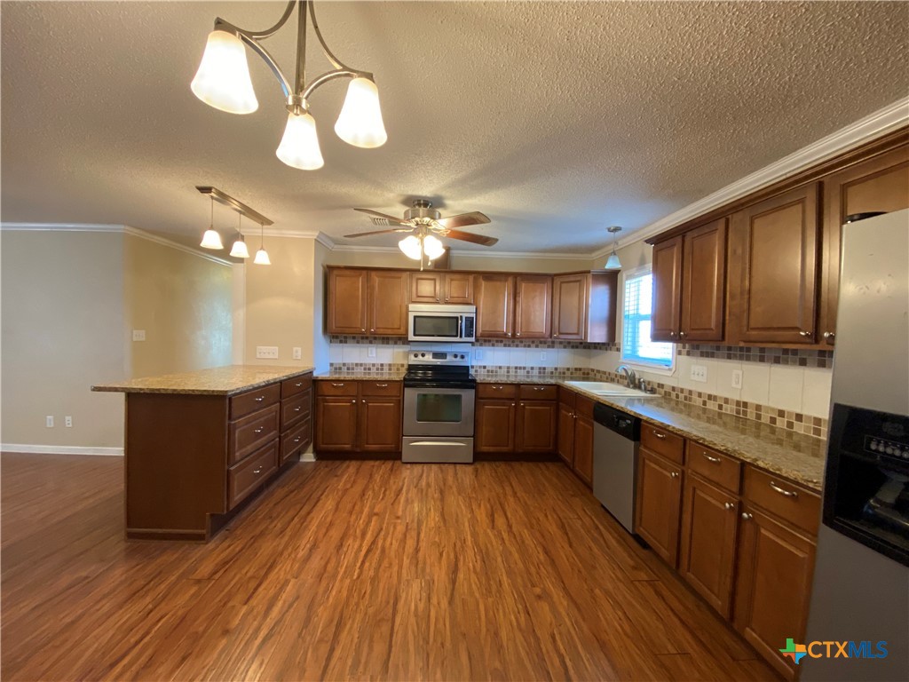 1490 West Klein Road New Braunfels, TX 78130 - Photo 7 of 25