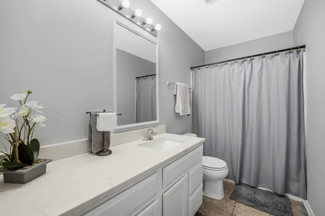 $519,900 | 136 Lilac Street, Bolingbrook, IL 60490