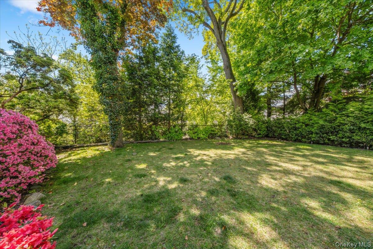 65 Wildwood Road New Rochelle, NY 10804 - Photo 25 of 29