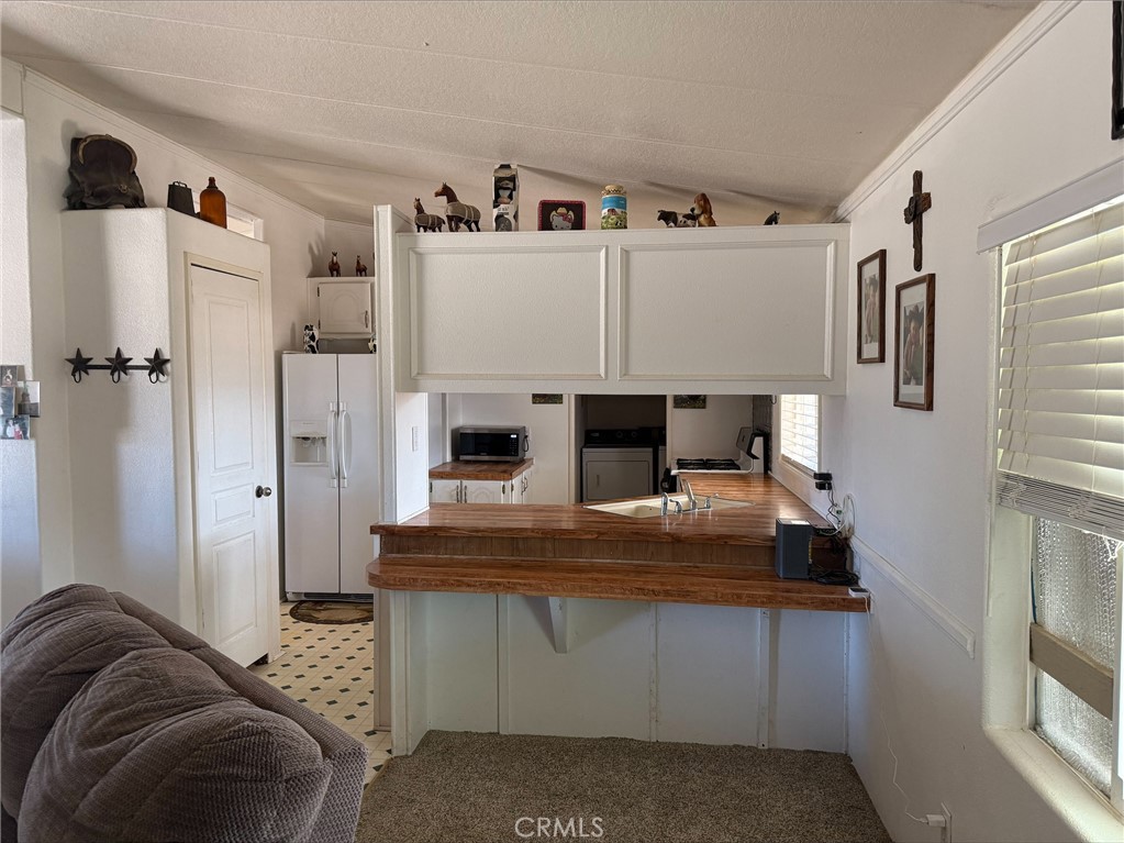 6473 Chevoit Road Phelan, CA 92371 - Photo 13 of 69