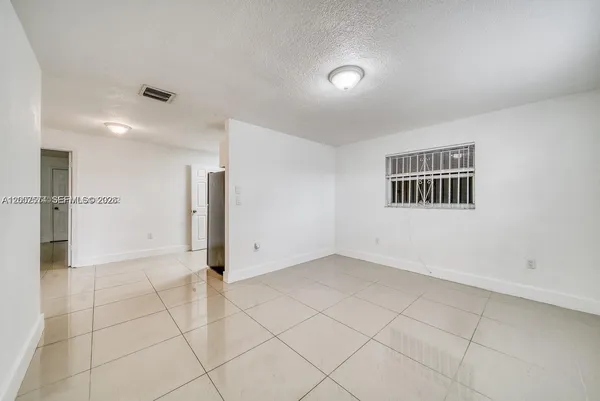 $2,300 | 1200 Northwest 102nd Street, Unit 1202, Miami, FL 33147