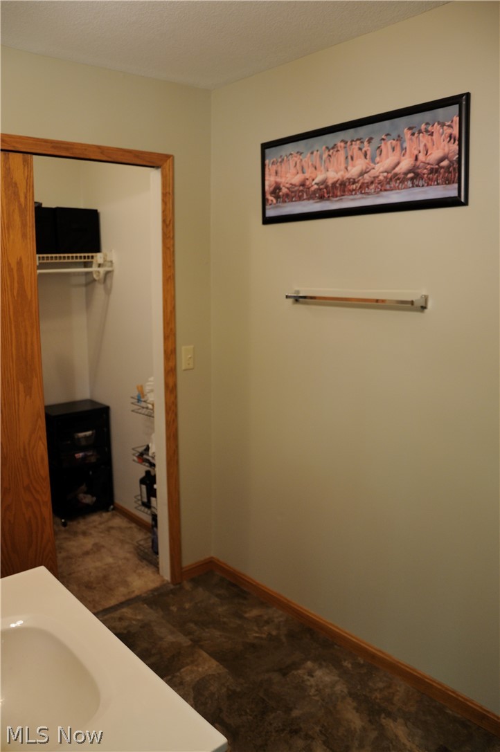 1565 Duffus Road Northeast Warren, OH 44484 - Photo 29 of 42
