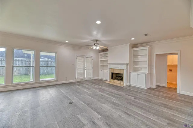 $1,800 | 289 Melissa Drive, Port Allen, LA 70767