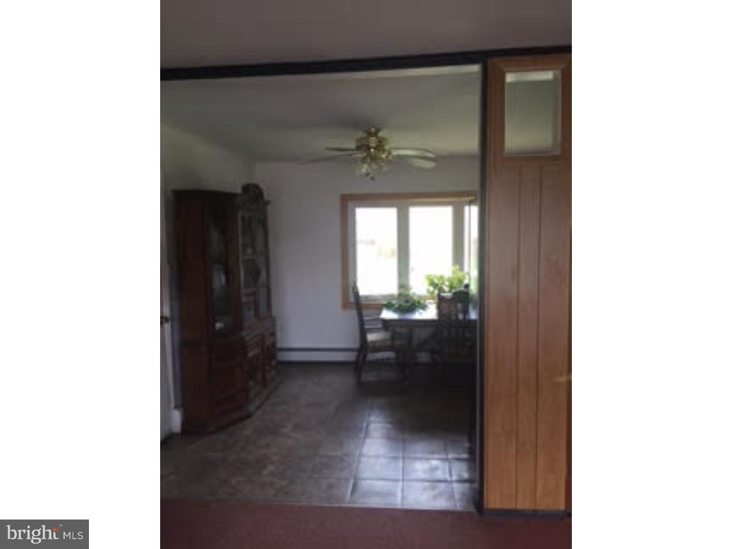 15 Circle Road Levittown, PA 19057 - Photo 5 of 12 Kitchen