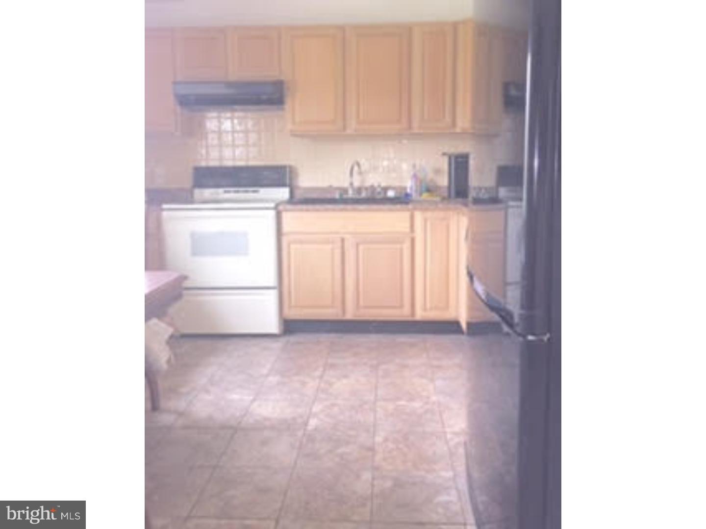 15 Circle Road Levittown, PA 19057 - Photo 7 of 12 Kitchen