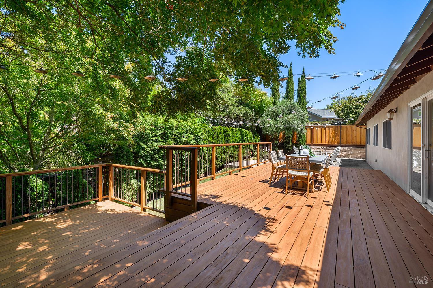 8 Harding Drive Novato, CA 94947 - Photo 11 of 35