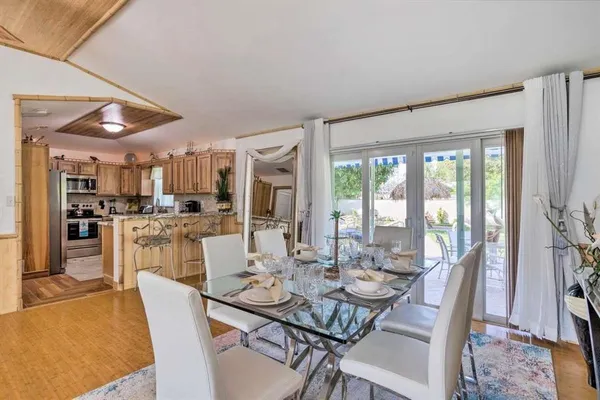 $3,250 | 423 Southwest 1st Avenue, Boynton Beach, FL 33435