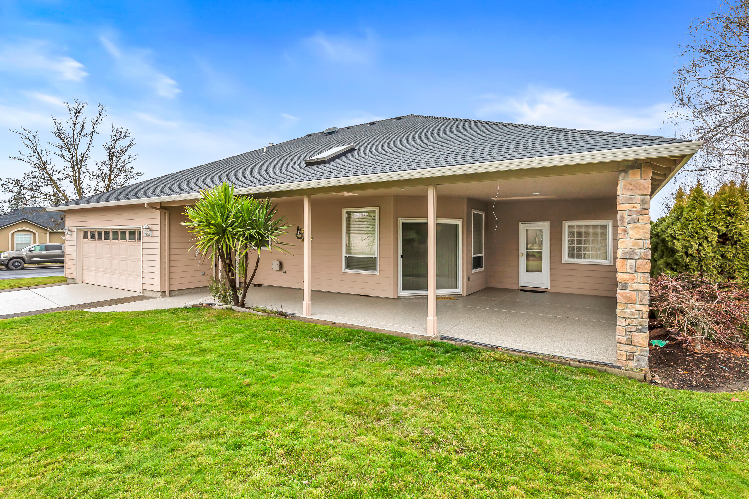233 Keystone Way Eagle Point, OR 97524 - Photo 34 of 38 9R9A1142