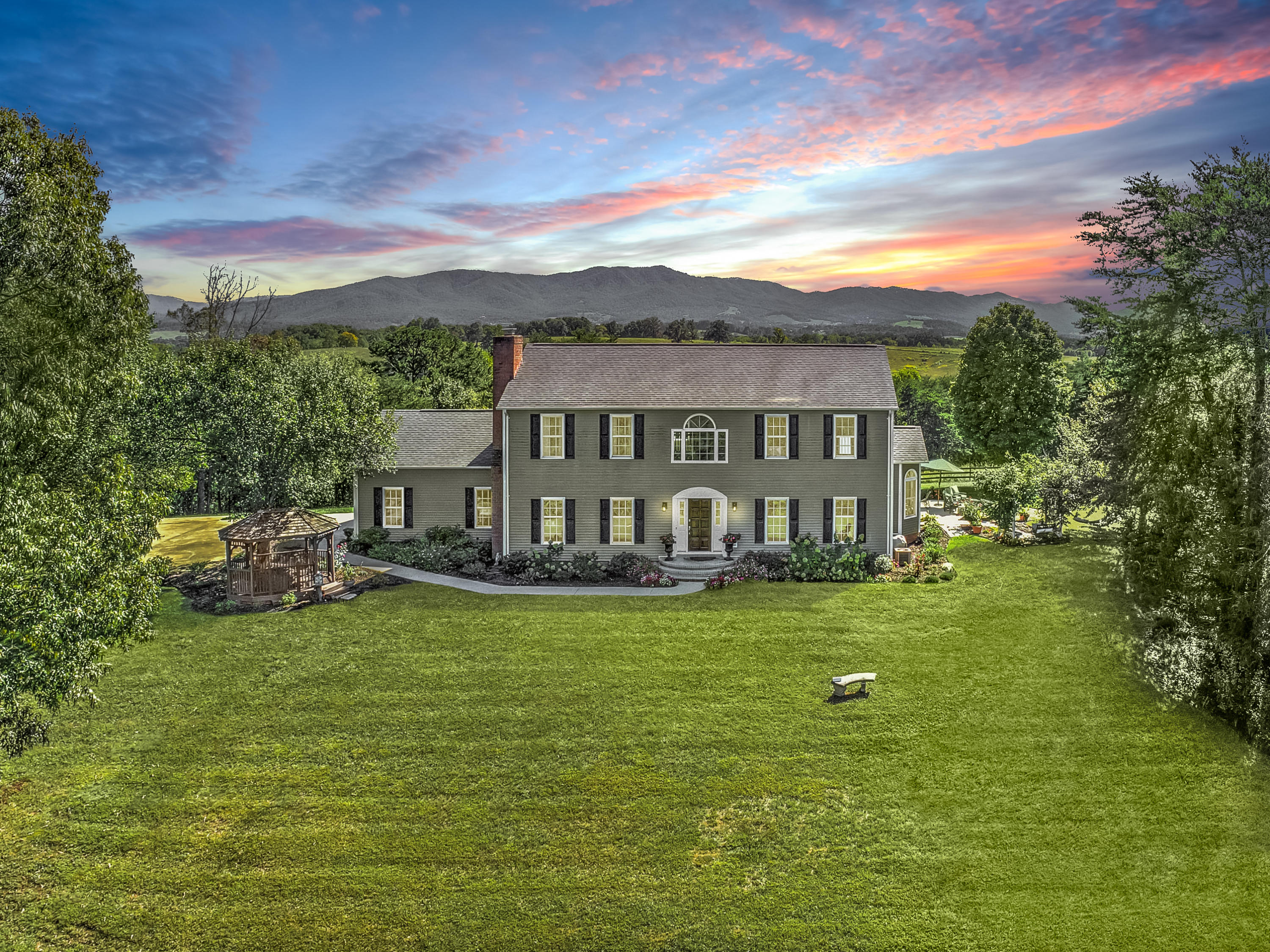1875 West Allens Bridge Road Greeneville, TN 37743 - Photo 1 of 57 saotigw64yentx267nhftjhdk3t9cdowptnksor5