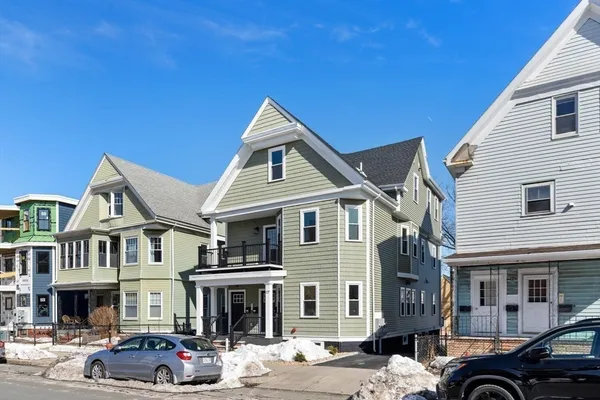 $1,050,000 | 227 Highland Avenue, Unit 2, Somerville, MA 02143