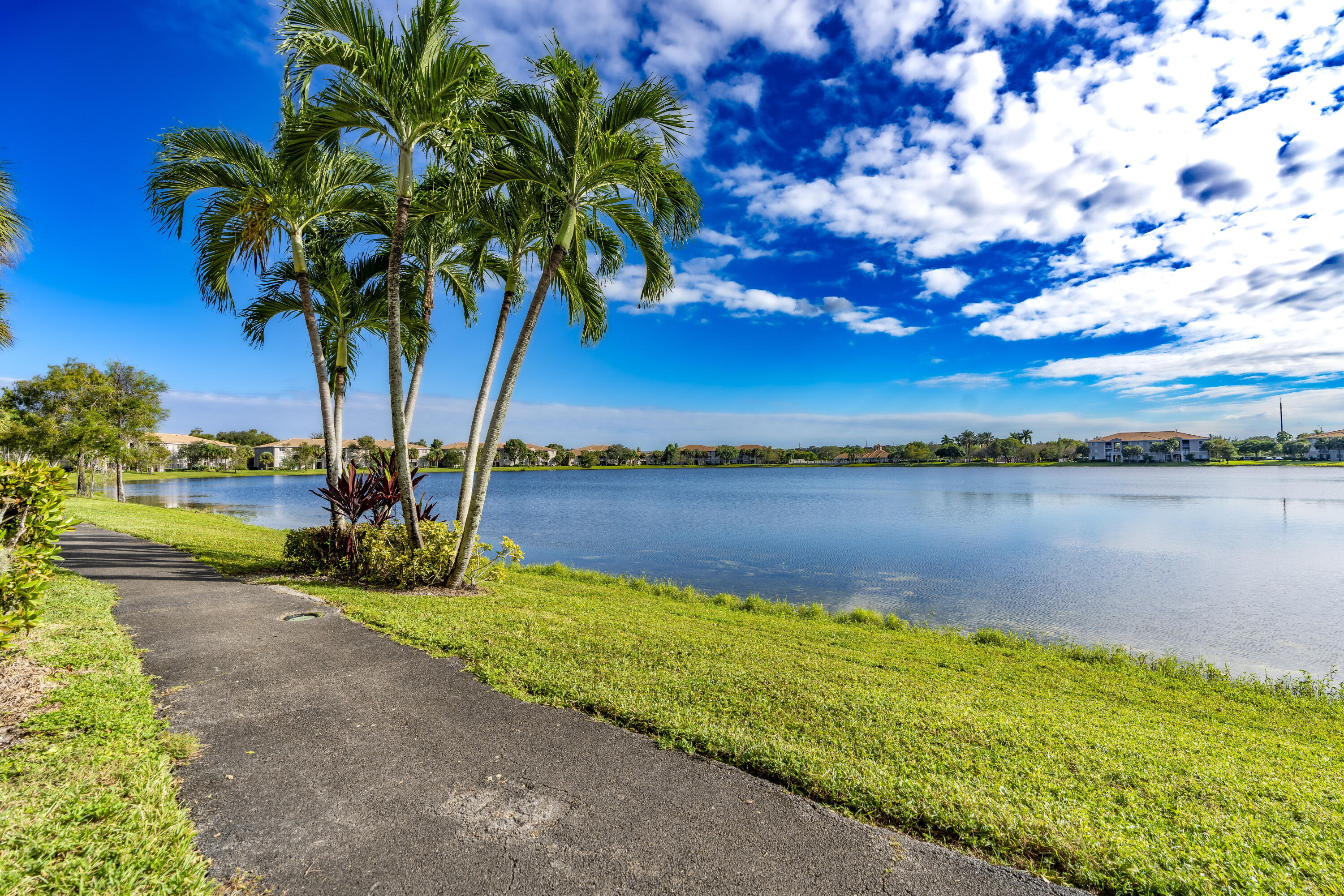 5031 Wiles Road, Unit 304 Coconut Creek, FL 33073 - Photo 4 of 55 3-print-iPixx_00_3