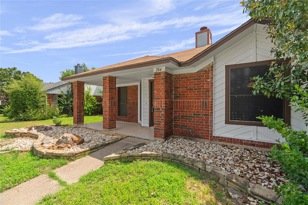 284 Lodge Road Coppell, TX 75019 - Photo 3 of 24