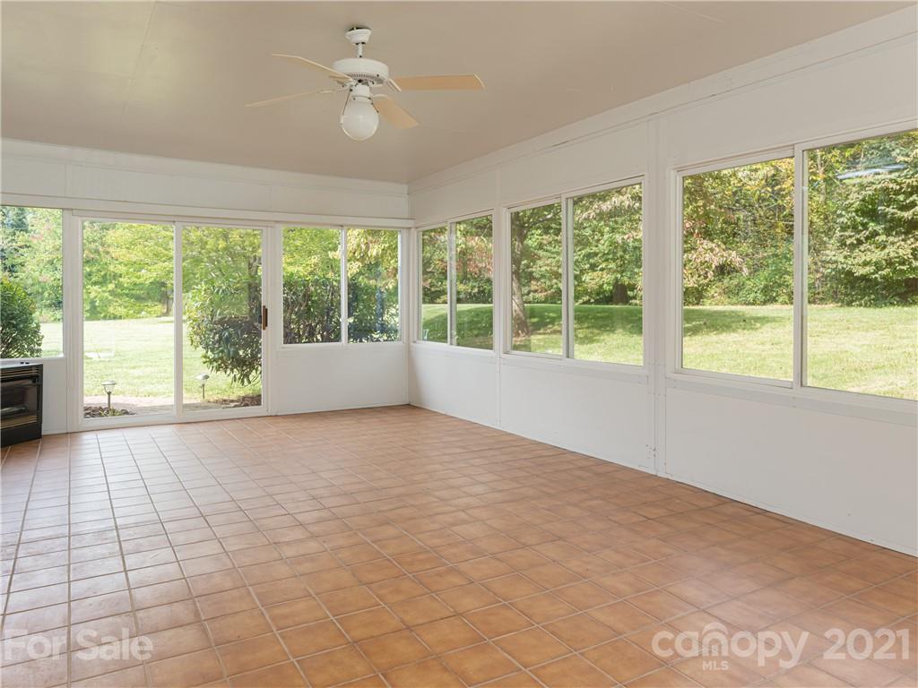 137 Bell Road Asheville, NC 28805 - Photo 18 of 48 Gallery Image 18