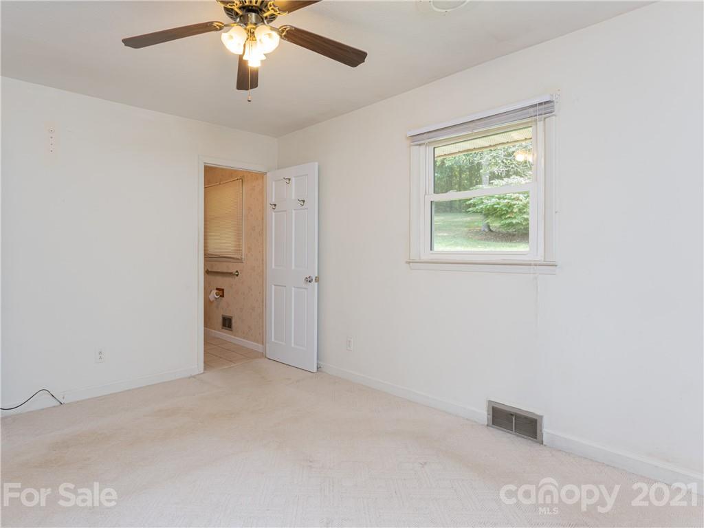 137 Bell Road Asheville, NC 28805 - Photo 25 of 48 Gallery Image 25