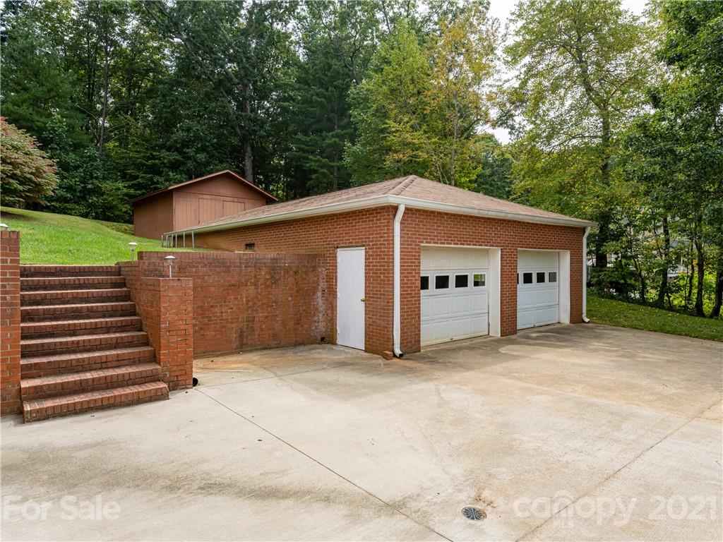 137 Bell Road Asheville, NC 28805 - Photo 34 of 48 Gallery Image 34