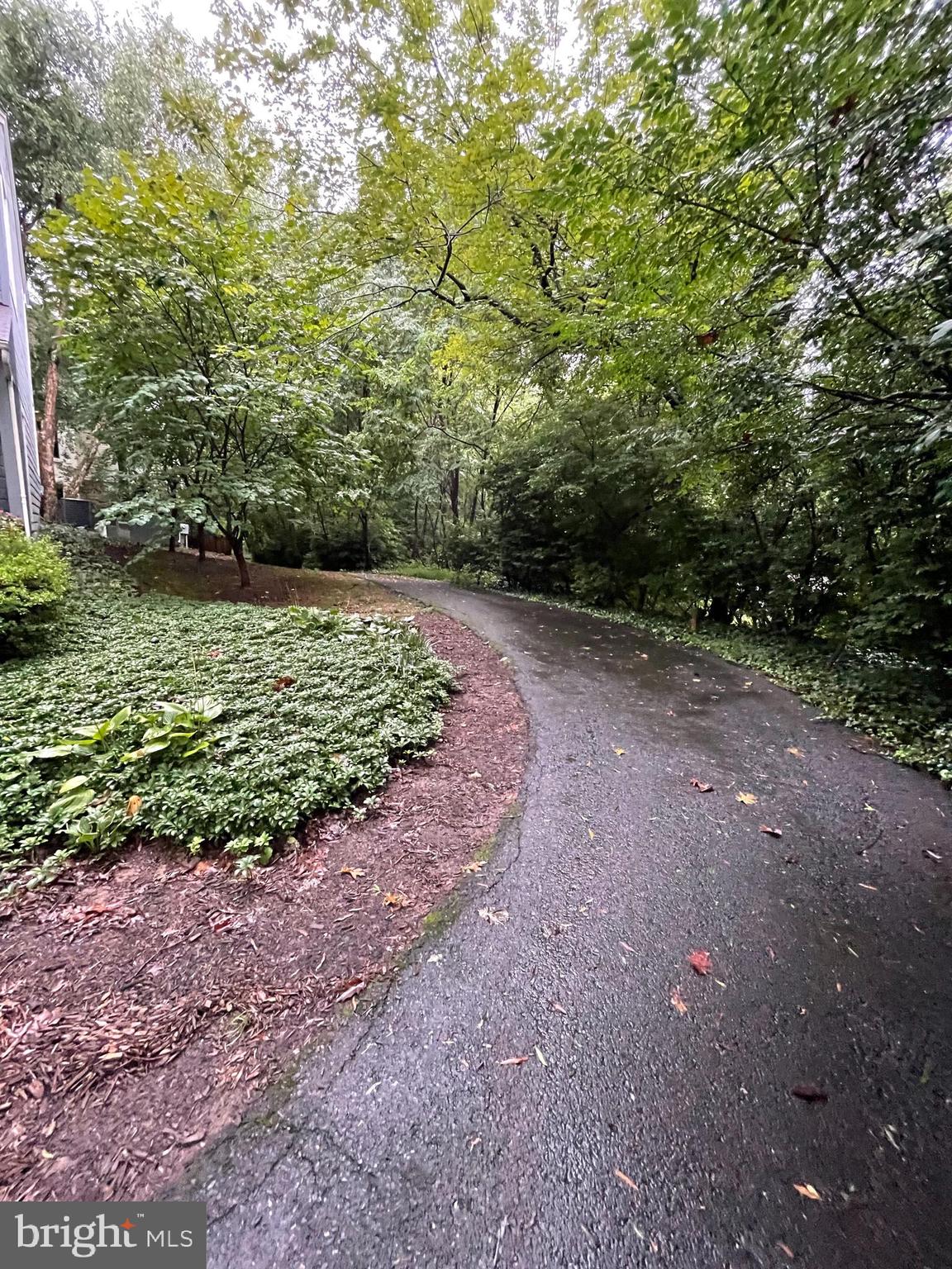 1604 Apricot Court Reston, VA 20190 - Photo 36 of 36 Walking Trail