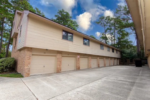 $122,000 | 16800 Sugar Pine Drive, Unit E34, Houston, TX 77090