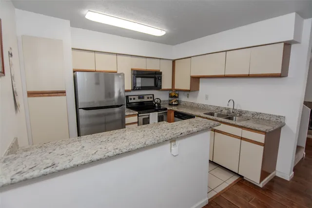 $122,000 | 16800 Sugar Pine Drive, Unit E34, Houston, TX 77090