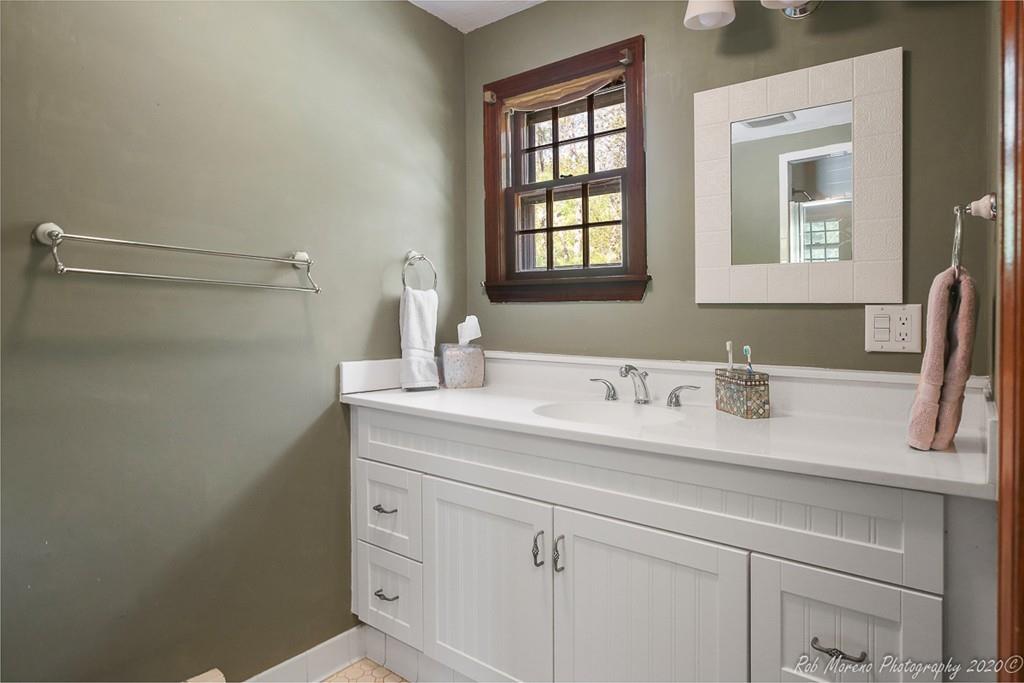 27 Dascomb Road Andover, MA 01810 - Photo 17 of 34 Gallery Image 17