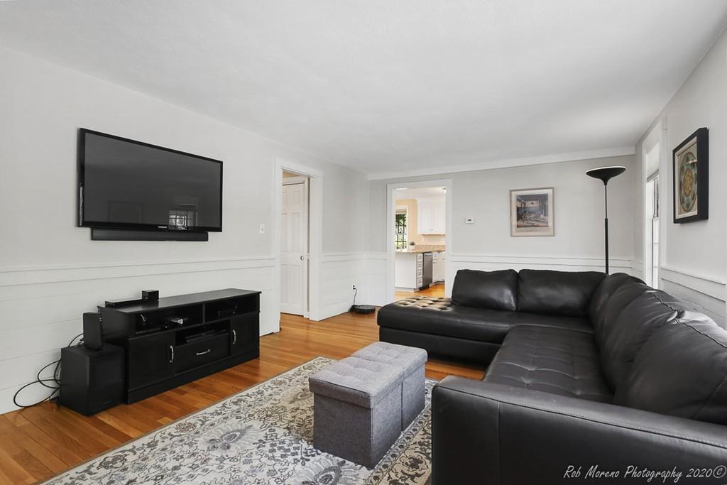 27 Dascomb Road Andover, MA 01810 - Photo 4 of 34 Gallery Image 4