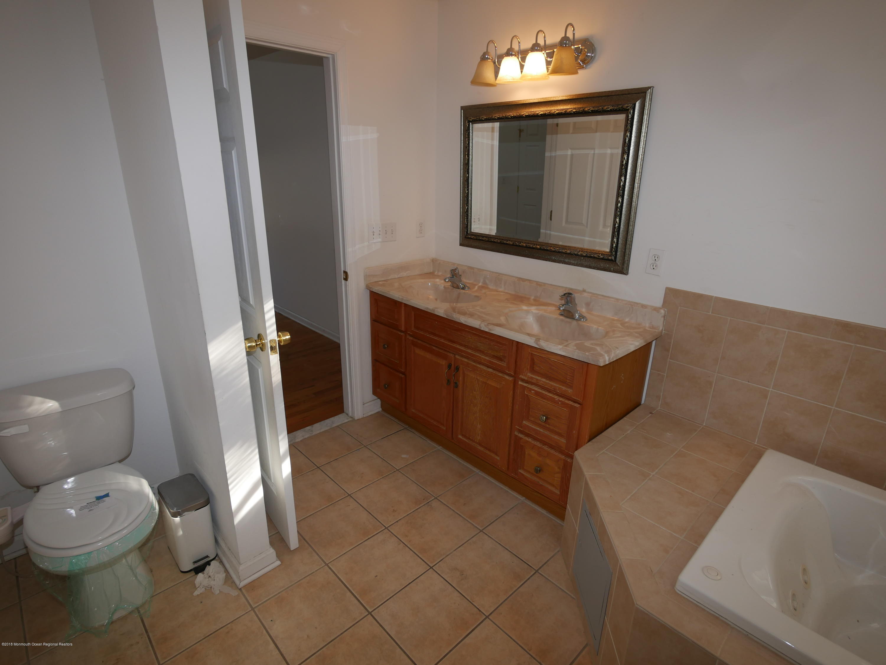 274 County Road Cliffwood, NJ 07721 - Photo 24 of 29 P1000595