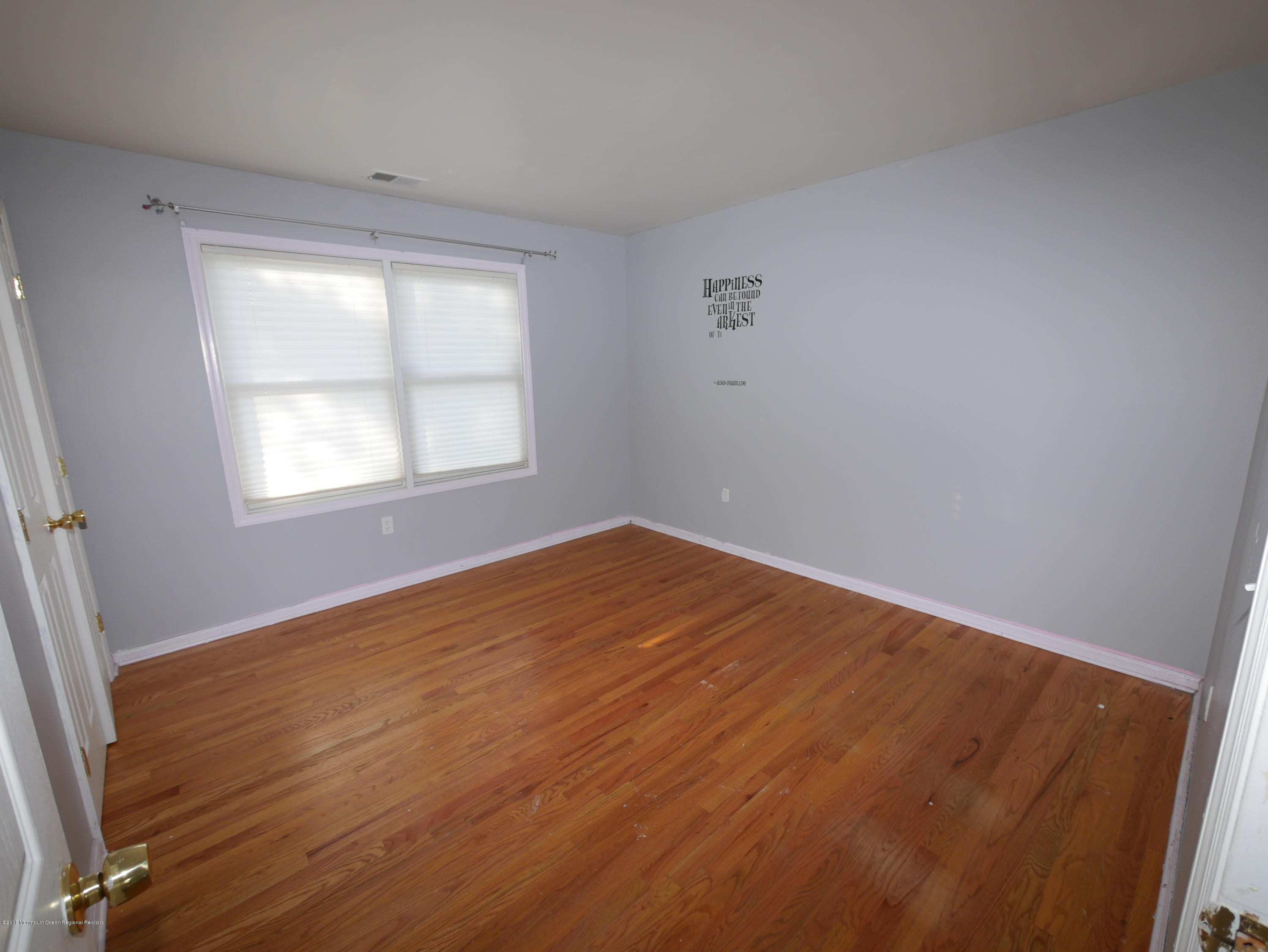 274 County Road Cliffwood, NJ 07721 - Photo 26 of 29 P1000598