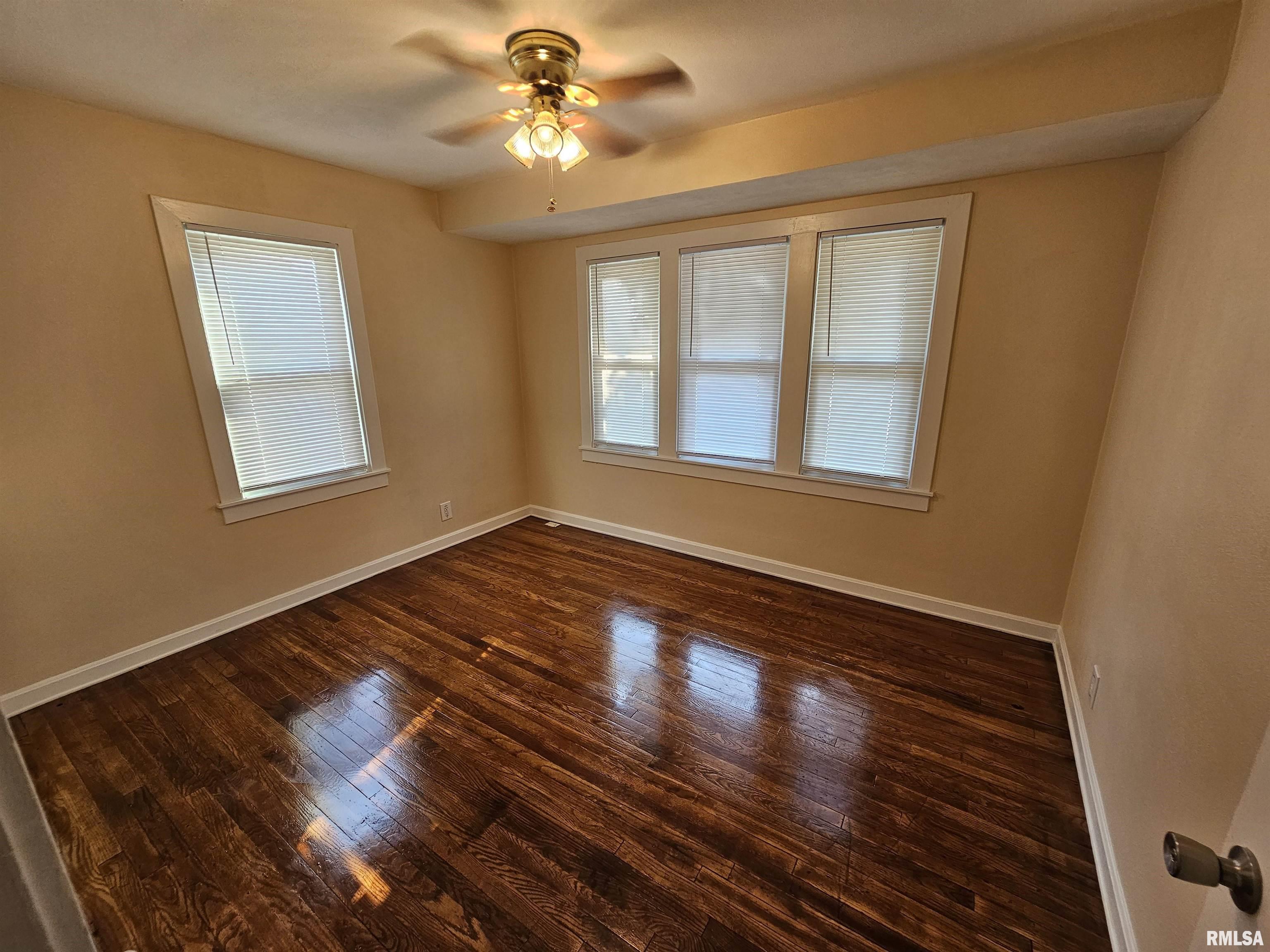 702 South 25th Street Mount Vernon, IL 62864 - Photo 28 of 34