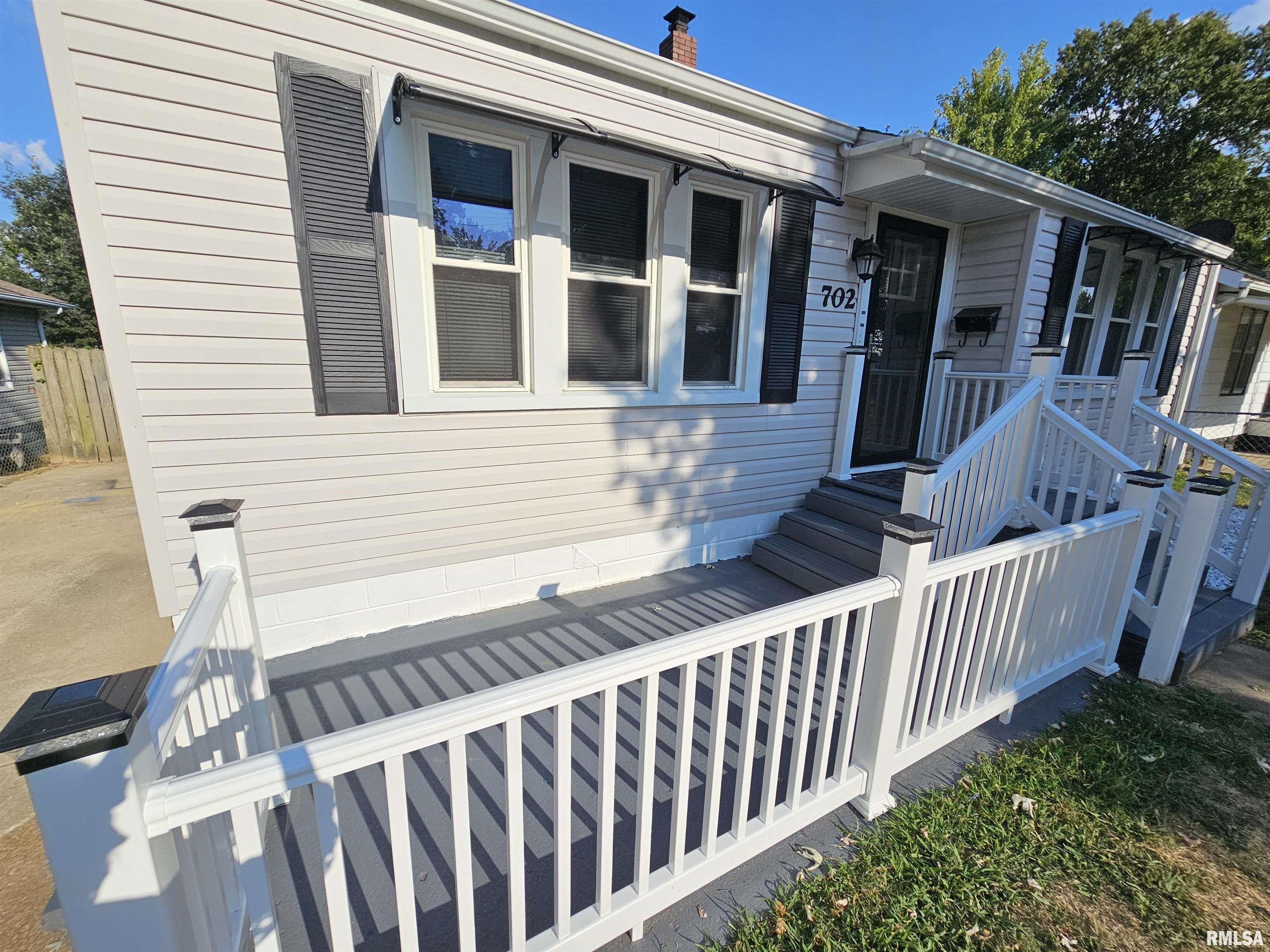 702 South 25th Street Mount Vernon, IL 62864 - Photo 3 of 34