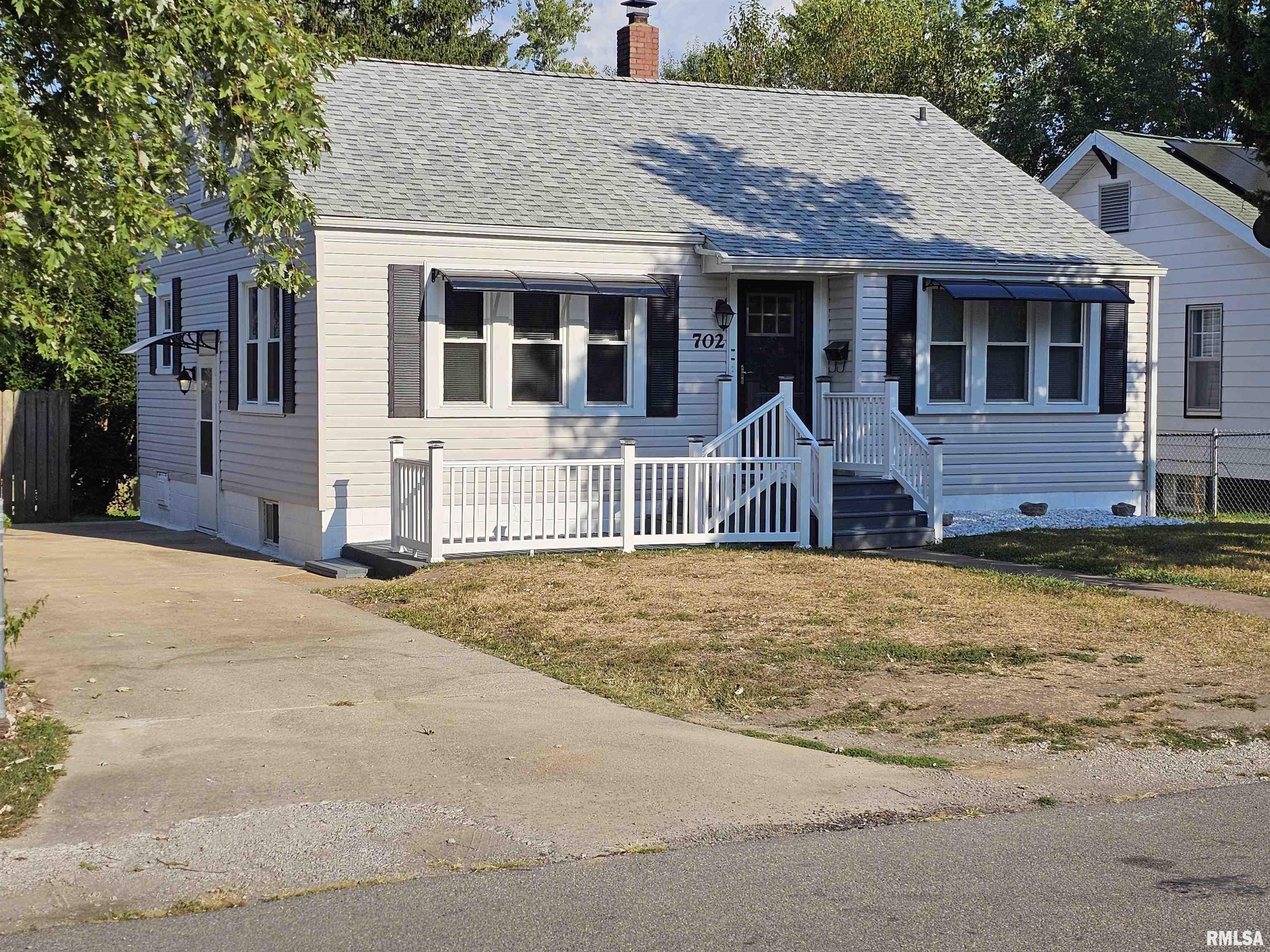 702 South 25th Street Mount Vernon, IL 62864 - Photo 4 of 34