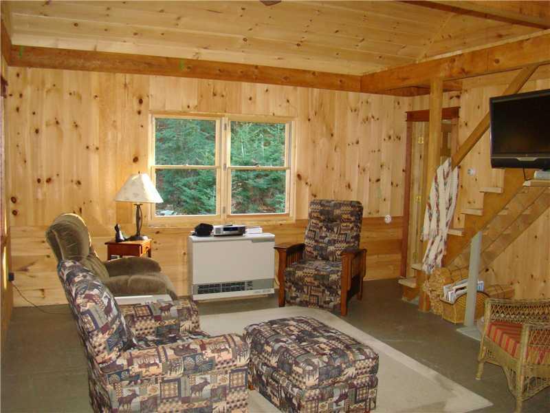 7 Pioneer Road Greenville, ME 04441 - Photo 11 of 30 Living Room.
