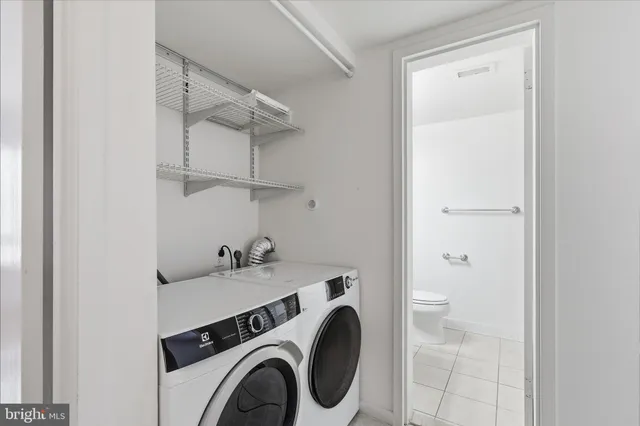 $344,500 | 2255 Castle Rock Square, Unit 21C, Reston, VA 20191