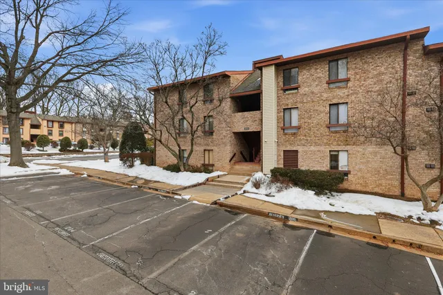 $344,500 | 2255 Castle Rock Square, Unit 21C, Reston, VA 20191