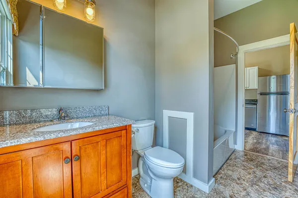 $1,050,000 | 2-6 Perkins Place, Haverhill, NH 03785