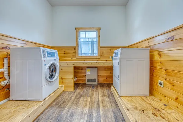 $1,050,000 | 2-6 Perkins Place, Haverhill, NH 03785