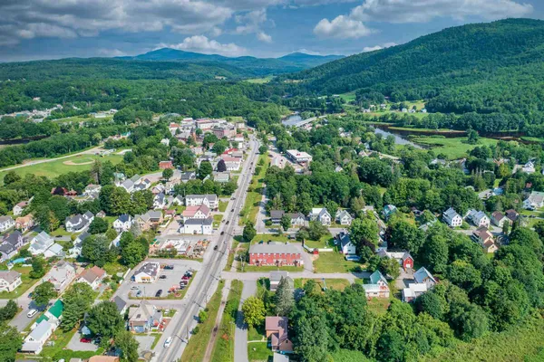 $1,050,000 | 2-6 Perkins Place, Haverhill, NH 03785