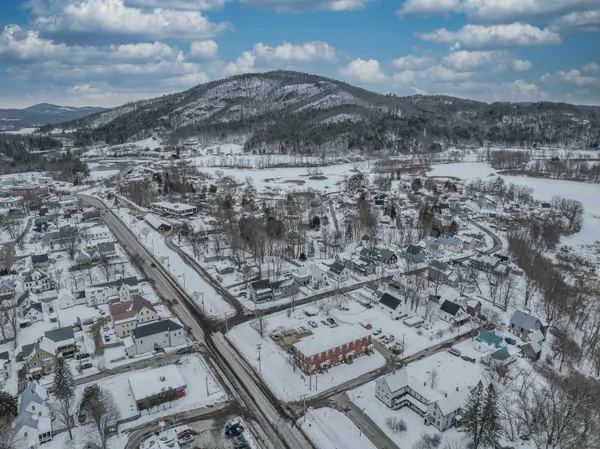 $1,050,000 | 2-6 Perkins Place, Haverhill, NH 03785