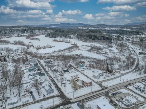 $1,050,000 | 2-6 Perkins Place, Haverhill, NH 03785
