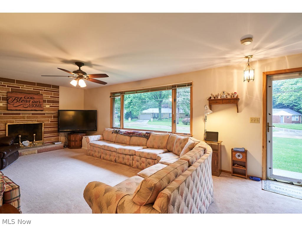 2944 Chamberlain Road Akron, OH 44333 - Photo 2 of 29 Large fireplaced living room